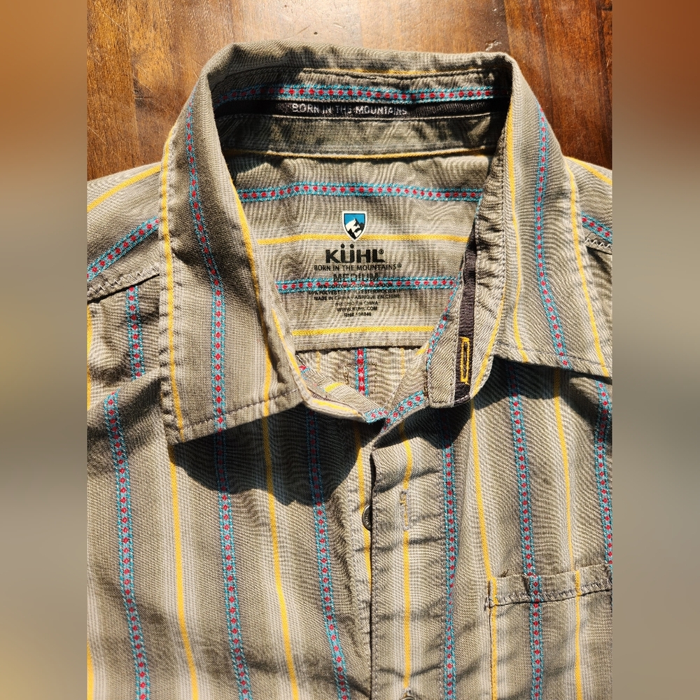 Kuhl Men's Button Up Shirt Short Sleeves Striped Medium